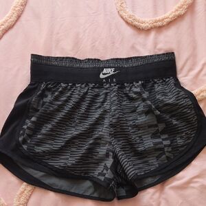 Women’s Nike Air Dri Fit Black Patterned Running Shorts